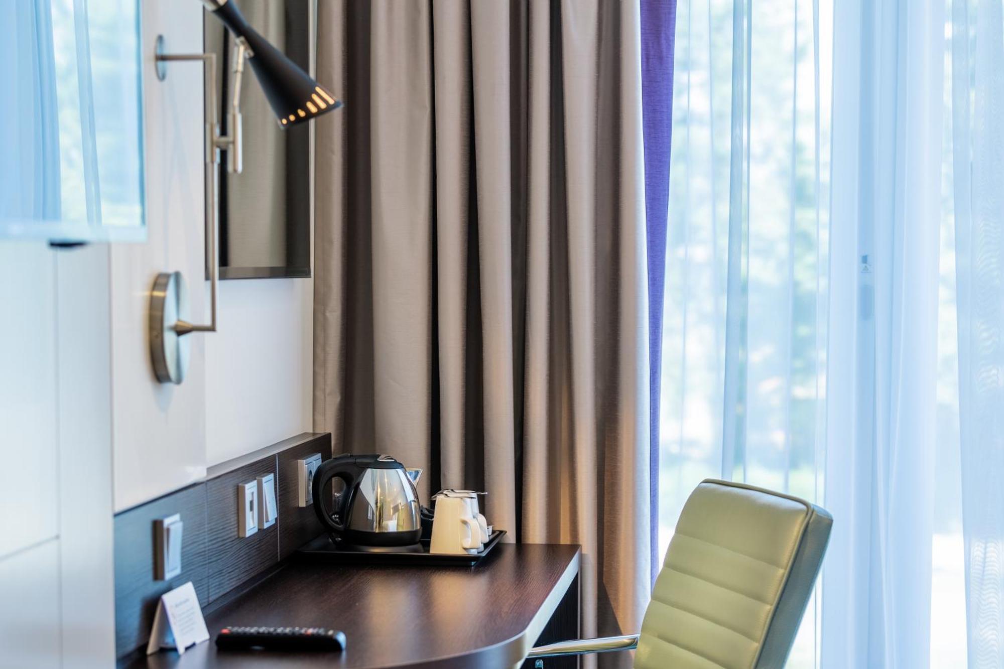 Premier Inn Berlin City Wilmersdorf Bagian luar foto