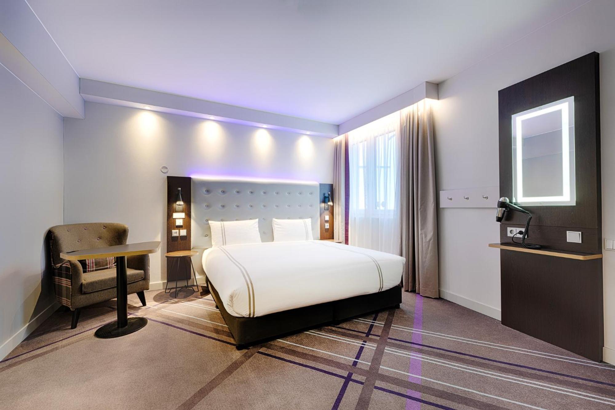 Premier Inn Berlin City Wilmersdorf Bagian luar foto